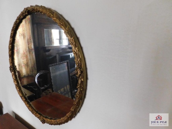 Fancy gold frame round mirror