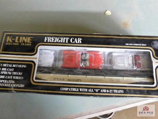 K-Line Freight car (Sealed Box) w/ 3 die cast 1957 Corvettes