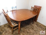 Oval table - 2 chairs, 1 leaf 59x42