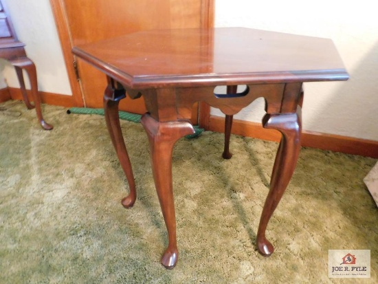 Octagonal Queen Anne Side Table