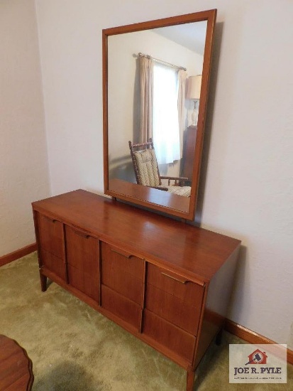 Modern Dresser and Mirror
