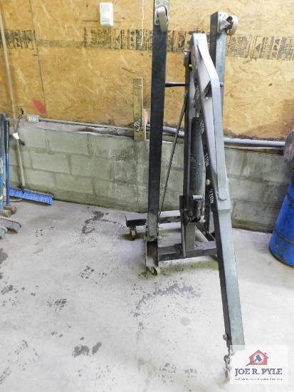 2 Ton Mobil lift w/ 8 ton long ram jack