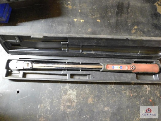Snap on 1/2 inch torque wrench w/ spec sets Quick 3FR150