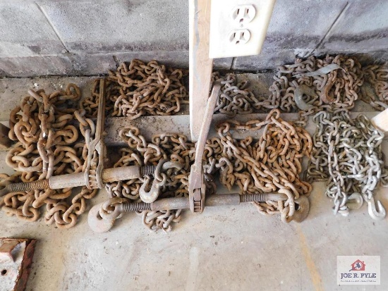Lot of chains, hooks, and wenches