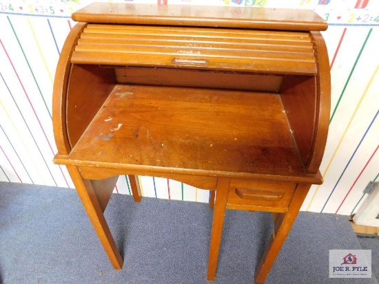 Childs rolltop desk