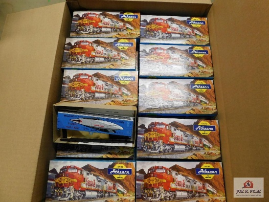 68 Athearn HO Train Kits