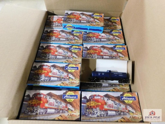 68 Athearn HO Train Kits