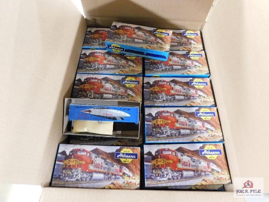 68 Athearn HO Train Kits