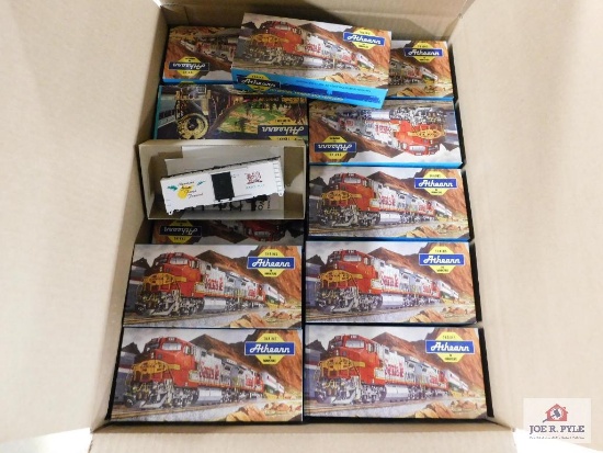 68 Athearn HO Train Kits