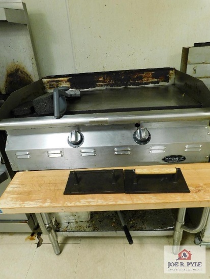 Red Hots Gas Flat Top Grill 3ftx42x25