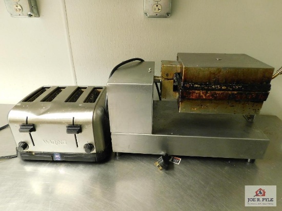 Toastswell Waffle Iron; 4 Slice Toaster