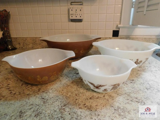 Unique color Pyrex stacking bowls