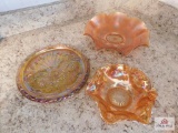 Carnival glass bowls & plate