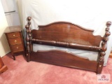 Queen size bed w/ night stand