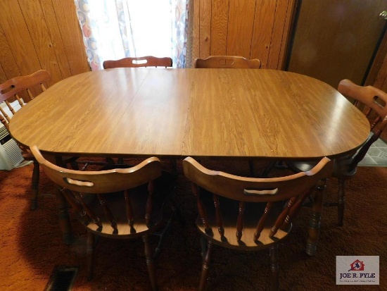 Dining table with 2 leaves and 6 chairs 65x41 1/2x29 1/2