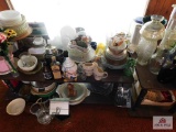 Large collection of glassware - coffee tables, vases, Pyrex dishes, pie pans, blender