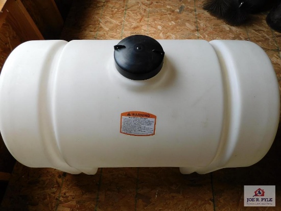 65 Gallon Plastic Water Storage Tank