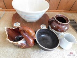 Hull pottery swan, Wellsvilles creamer
