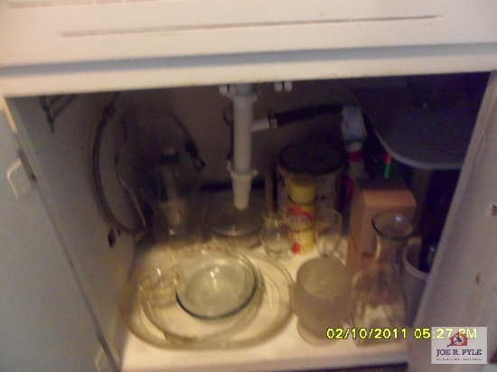 Contents in bottom cabinets