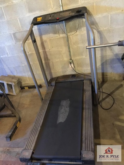 Everlast Tread mill (not tested)