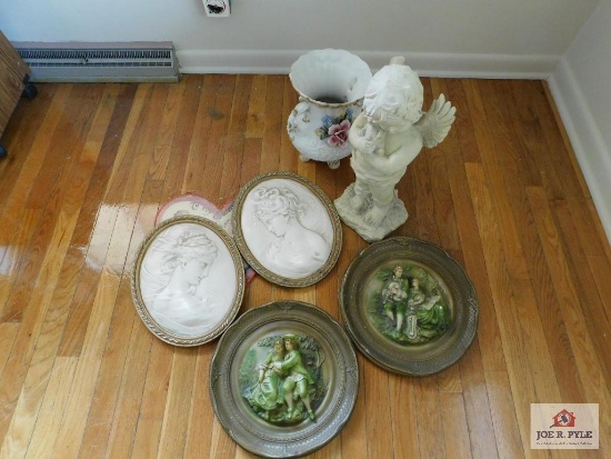 Group of decorative items