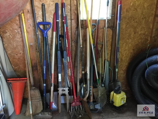 Lot: Yard tools some are KOBALT