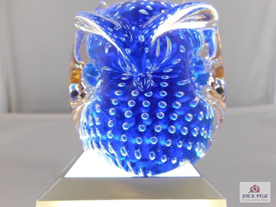 Pilgrim handblown glass owl p.w.