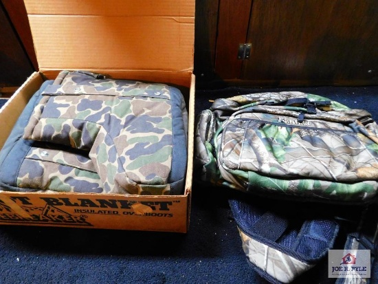 Gander mountain hunting bag and boot covers