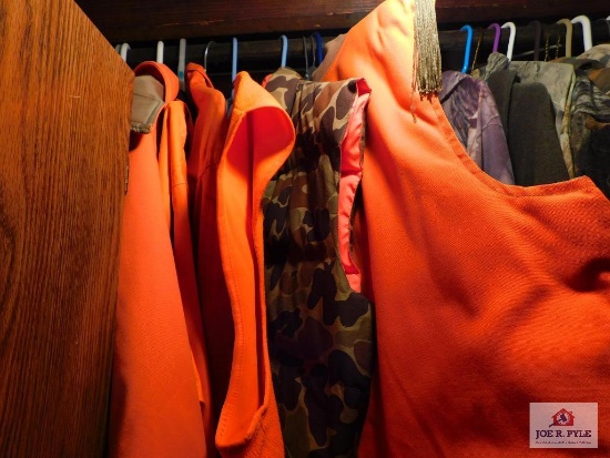 13 pieces of orange hunting gear (3XL)