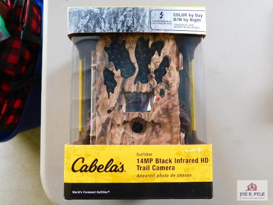 Cabela's 14 MP trail camera ANIB