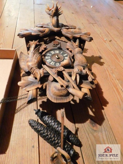 cuckoo clock (missing hands)