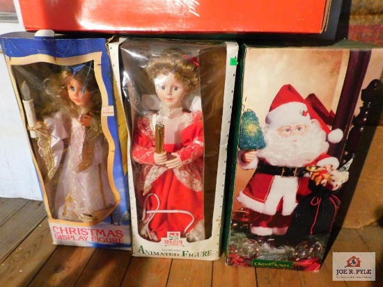 animated Christmas dolls