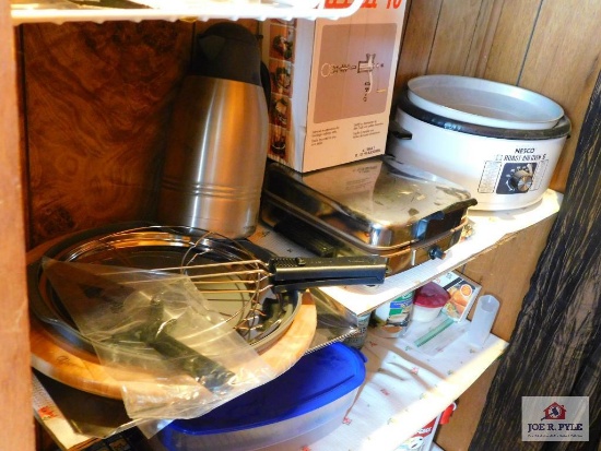 crockpot, roaster/ air oven, food grinder