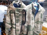 Cabela's outfitter fleece vest with parka (3 xl)