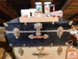 trunk and mugs