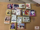 Lot misc. cards: 1978 Topps Yankees, & mixed lot, 2001 Fleer pitchers, reprint Mickey Mantle cards,
