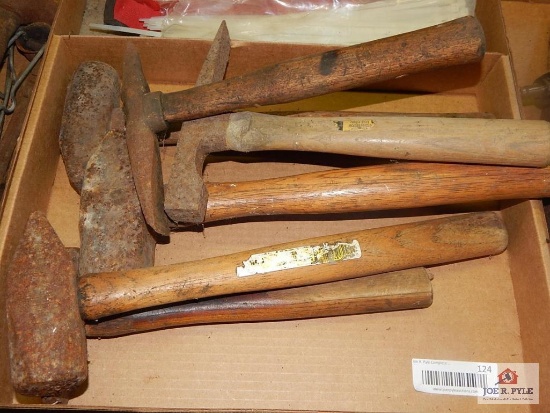 1 lot of hammers