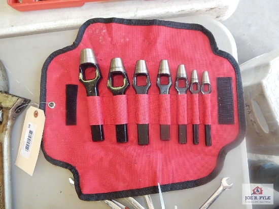 Yukon tool 7pc arch punch set