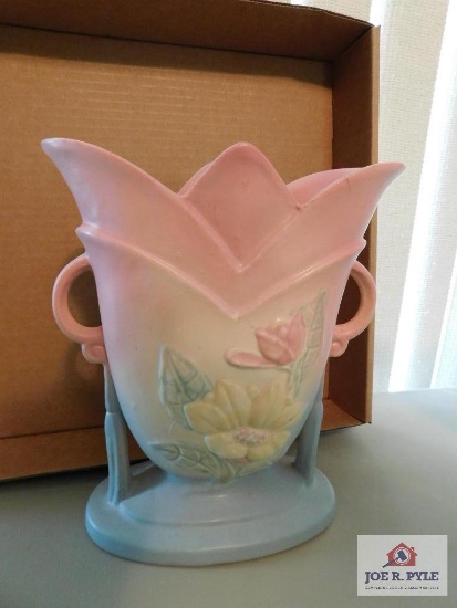 Vintage Hull Art magnolia vase