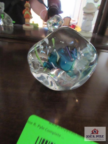 paperweight-glass