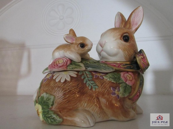fletcher & Floyd rabbit
