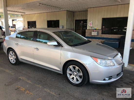 2011 Buick LaCrosse CXL (only 38k miles!)