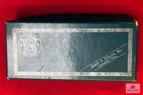 Empty Smith and Wesson box of 28-2, SN S265441