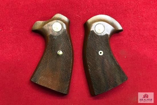 Colt Python Grip Set
