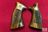 Smith and Wesson Grip Set