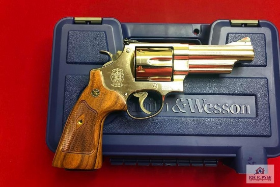 Smith and Wesson 29-10 Nickel .44 Mag | SN: DCE9101