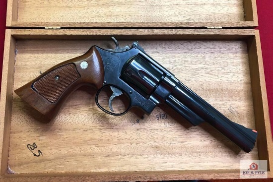 Smith and Wesson 57 Blue .41 Mag | SN: N706696