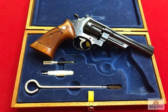 Smith and Wesson 27-2 Blue .357 Mag | SN: N462831