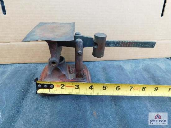 Jones cast metal scale