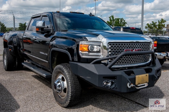 2015 GMC Sierra Pickup Truck, VIN # 1GT424E80FF519704